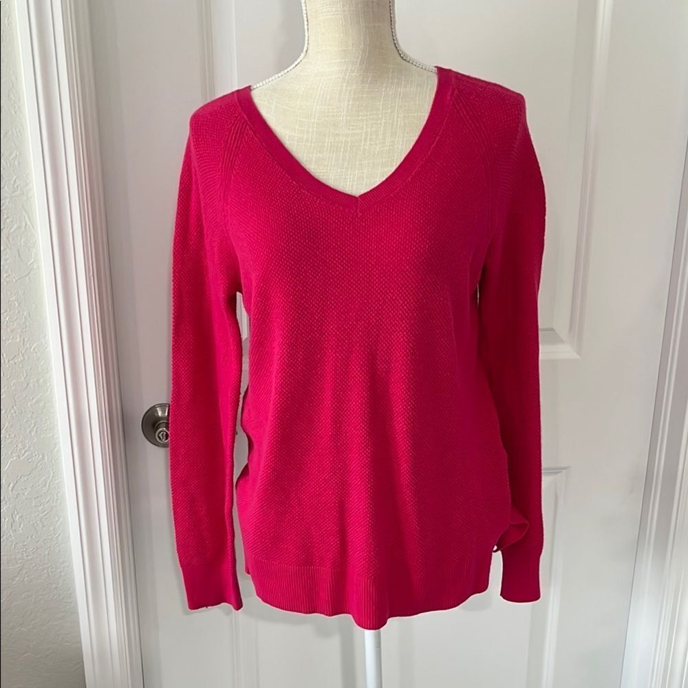 GAP Pink V-Neck Sweater Soft Knit Casual lightweight